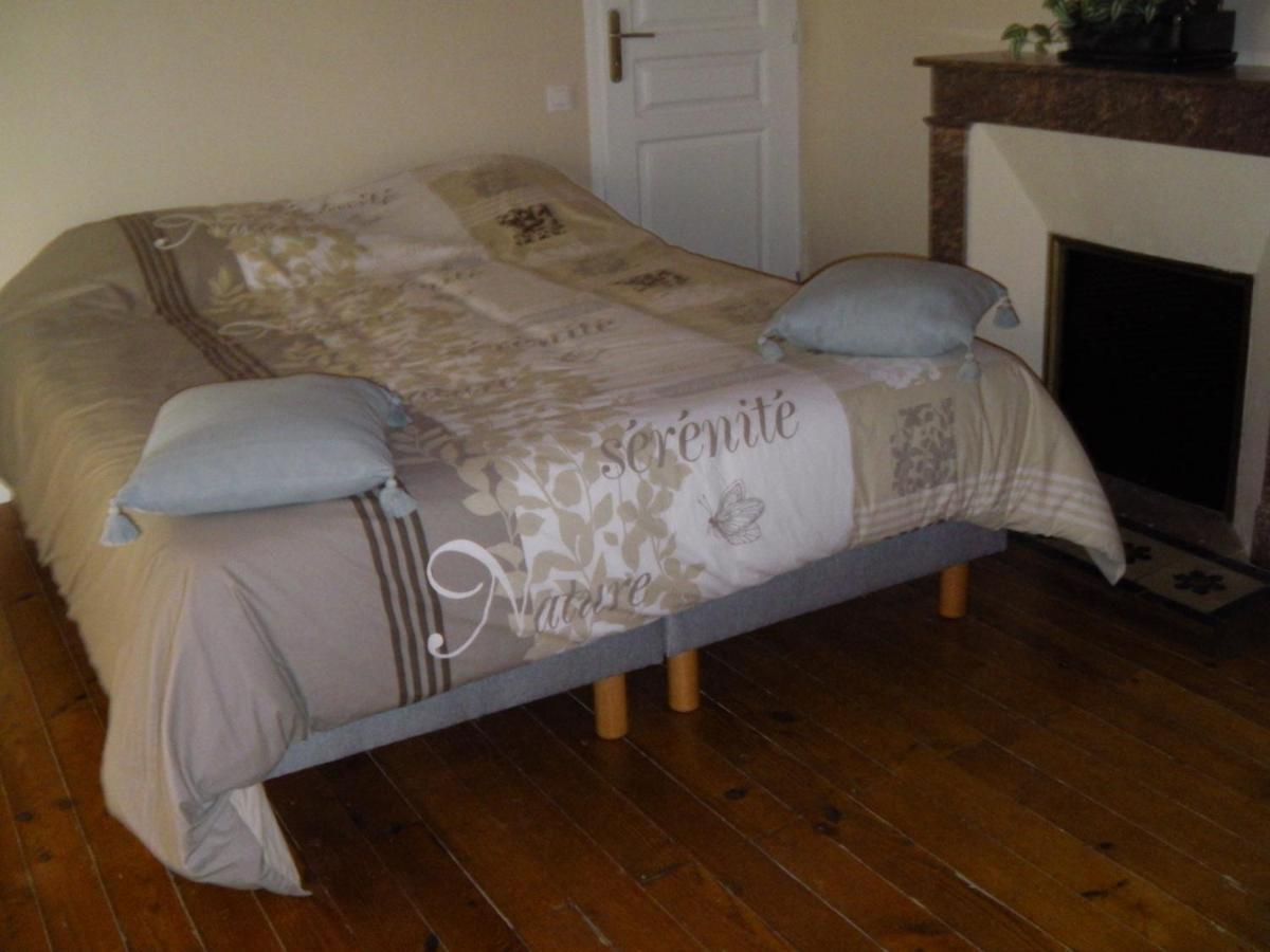 Aux Vieux Fours Bed & Breakfast Noaillac Bagian luar foto